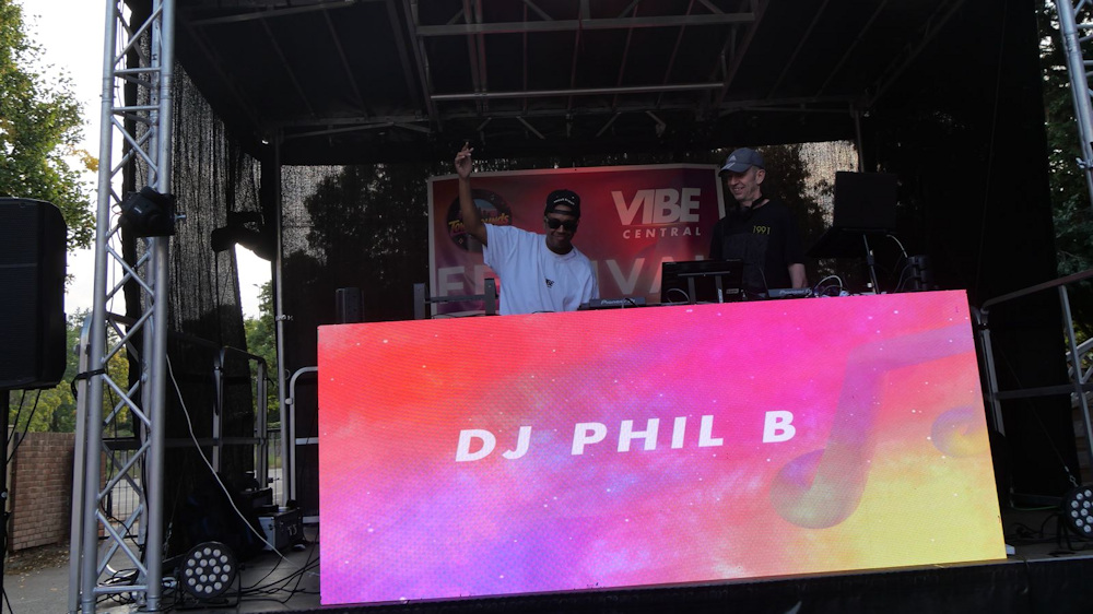 Phil B Mashups | Townsounds Festival, Vibe Central - August 2025 (wide)